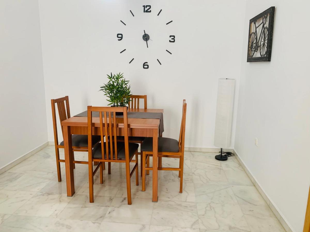 Bonito Apartamento Junto Al Gran Teatro Falla Apartment Cadiz Luaran gambar